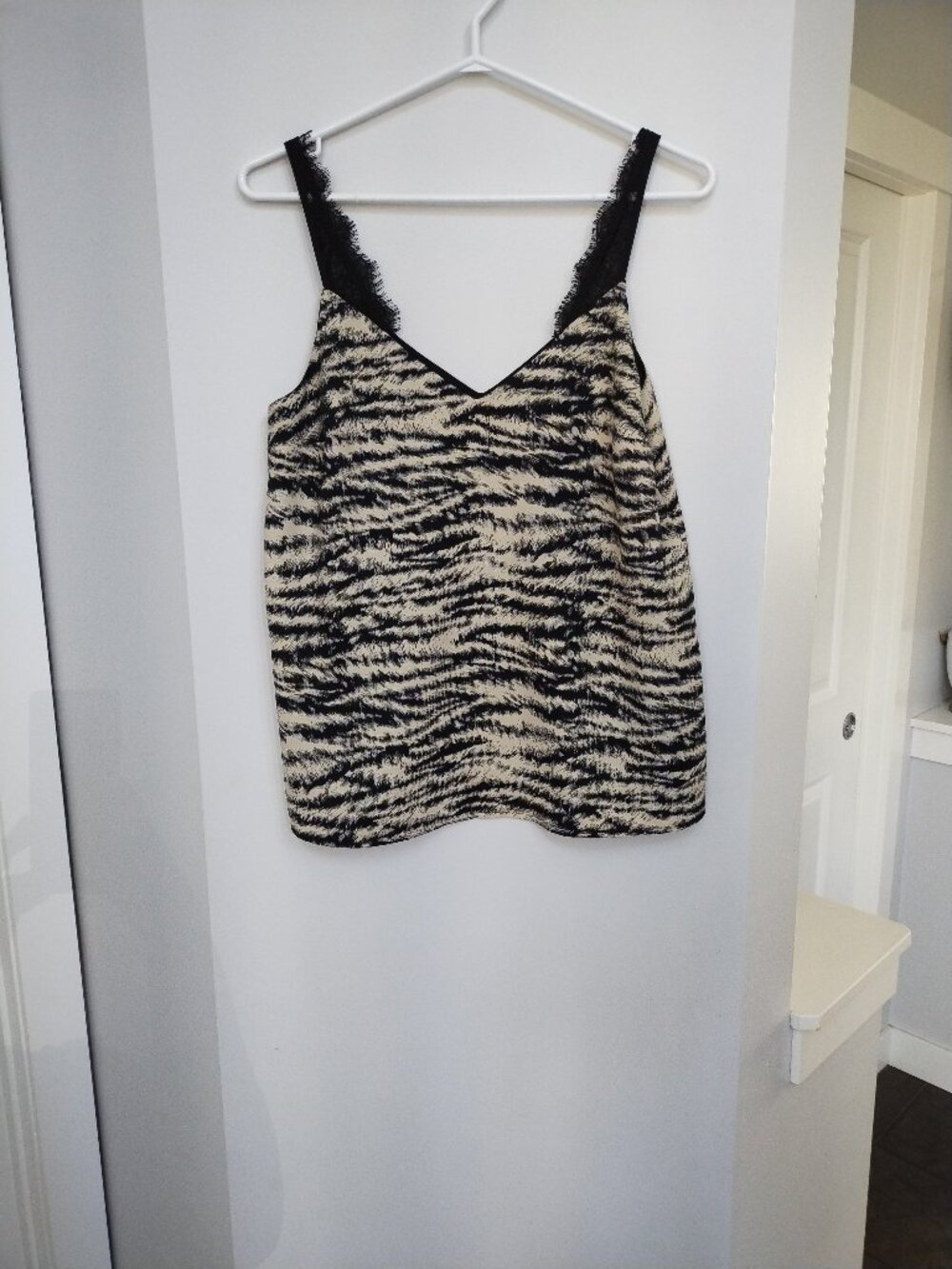 Express v neck, lined tank with lace straps